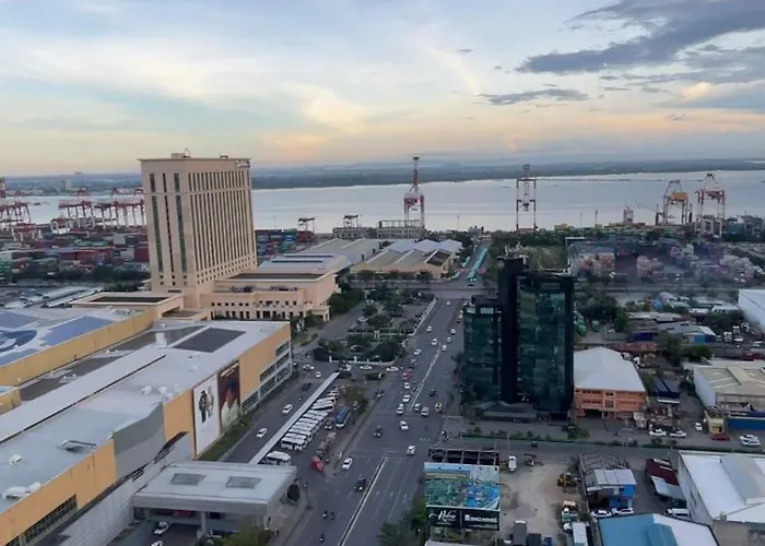 La Maria - Across Sm City, 2 Cozy Double Size Beds With Wifi And Netflix セブ市