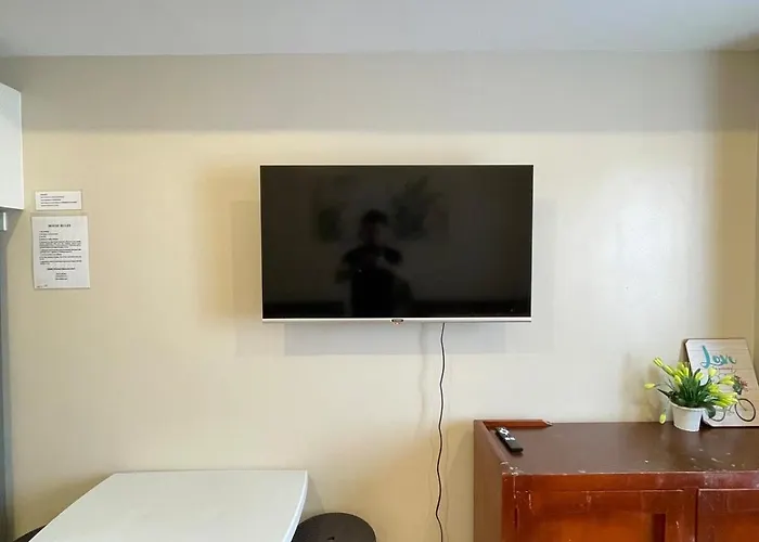 La Maria - Across Sm City, 2 Cozy Double Size Beds With Wifi And Netflix アパート セブ市